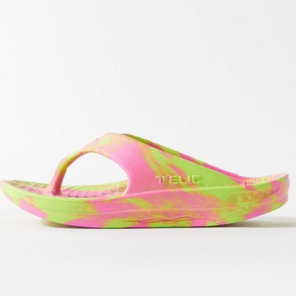 NWT UO EXCLUSIVE WOMEN'S TELIC ENERGY FLIP FLOPS - Picture 3 of 3